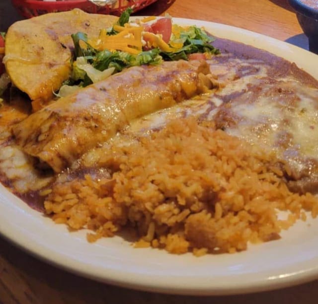 Beef Taco, Cheese Enchilada Combo.
